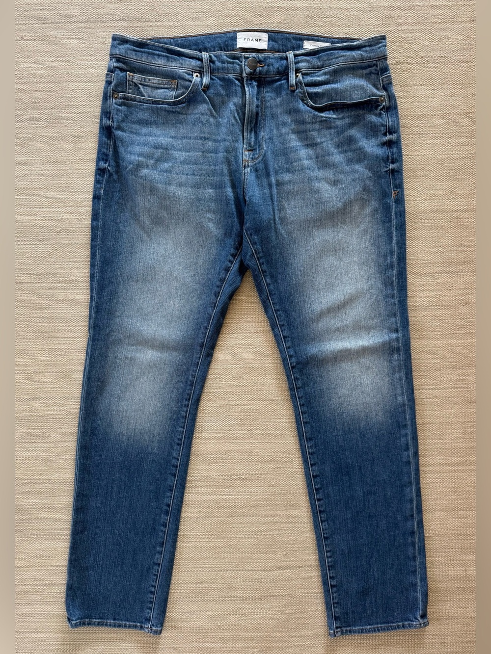 Frame L’Homme Slim fit mid rise faded blue classic jeans men’s size 34